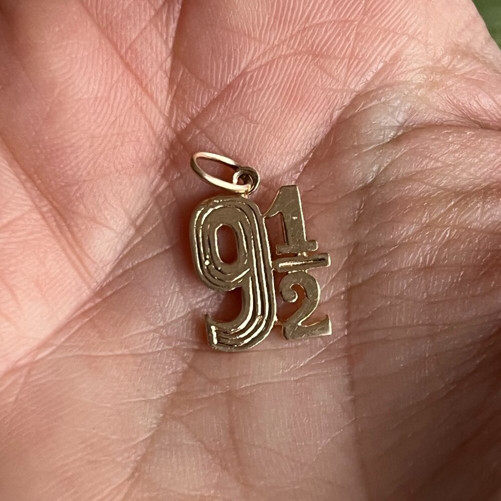Vintage 14k 9 1/2 Charm Pendant
